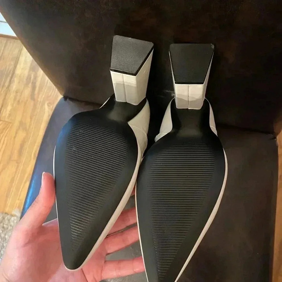 Marc Fisher Kulika Ivory Chunky heeled bootie - Picture 10 of 13